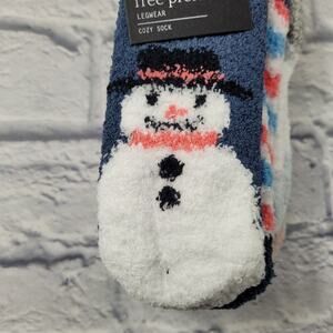 NWT 4 pack Blue Vintage Snowman Multicolor Butter Socks